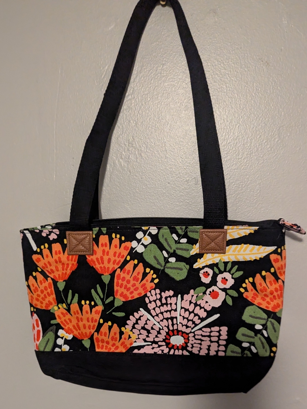 thirty-one Black Shoulder Tote with Orange, Pink & Green Floral Print